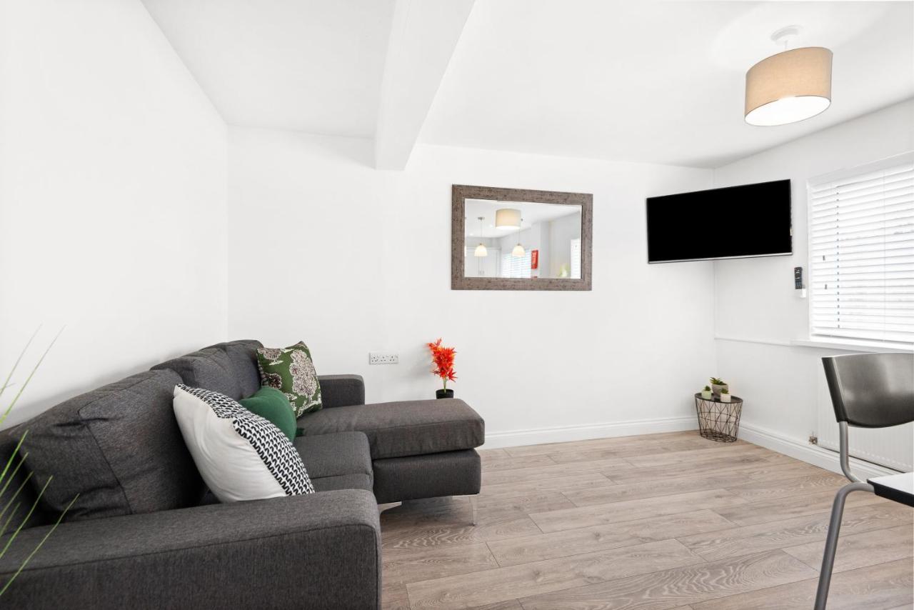 Off Road Parking, Garden, Smart Tv'S In All Rooms! Morriston Exteriör bild